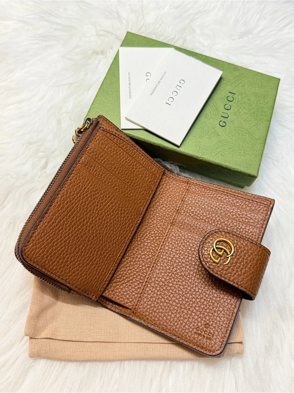 SOLD‼️Gucci GG Bamboo Grained Leather Bifold Compact Wallet - Picture 11 of 14